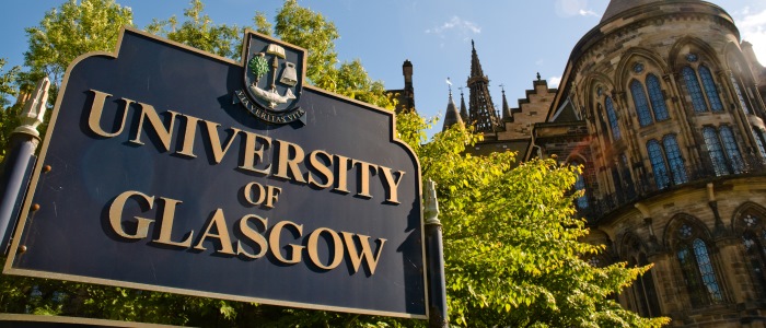 University of Glasgow sign outside front entrance